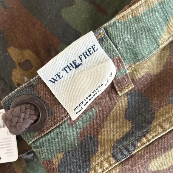 We The Free Camouflage Ankle Pants - Picture 5 of 7